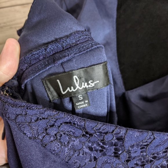 lulu's • love potion lace halter maxi dress - Picture 5 of 10